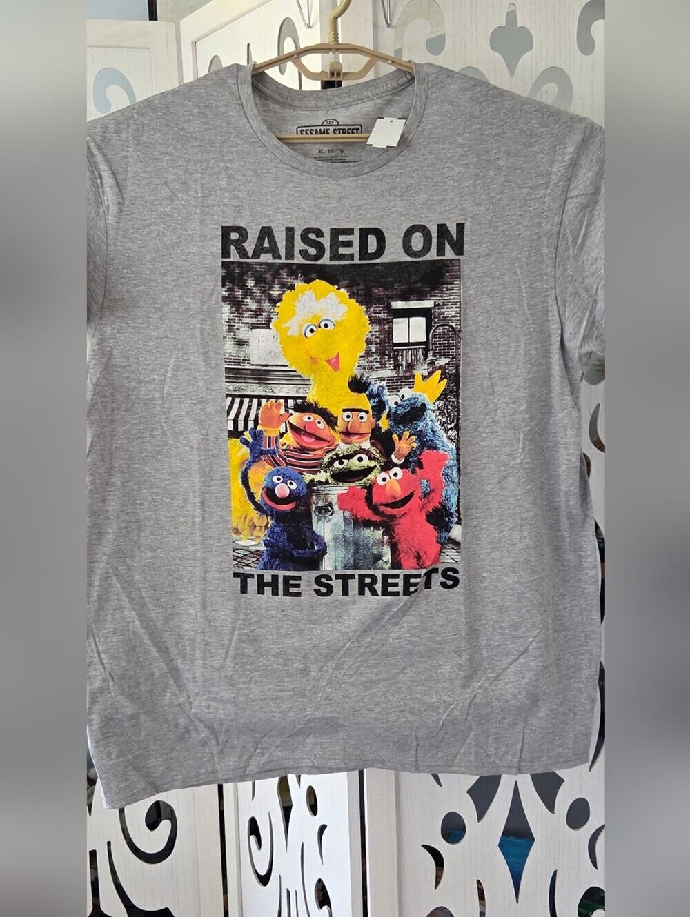 Sesame Street Raised On The Streets Shirt XL NWOT Gray Elmo Big Bird Graphic Tee